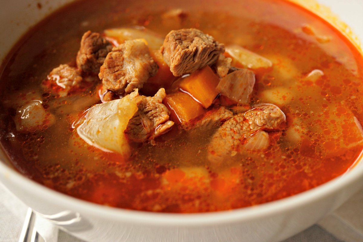 Priprema mesa za gulaš