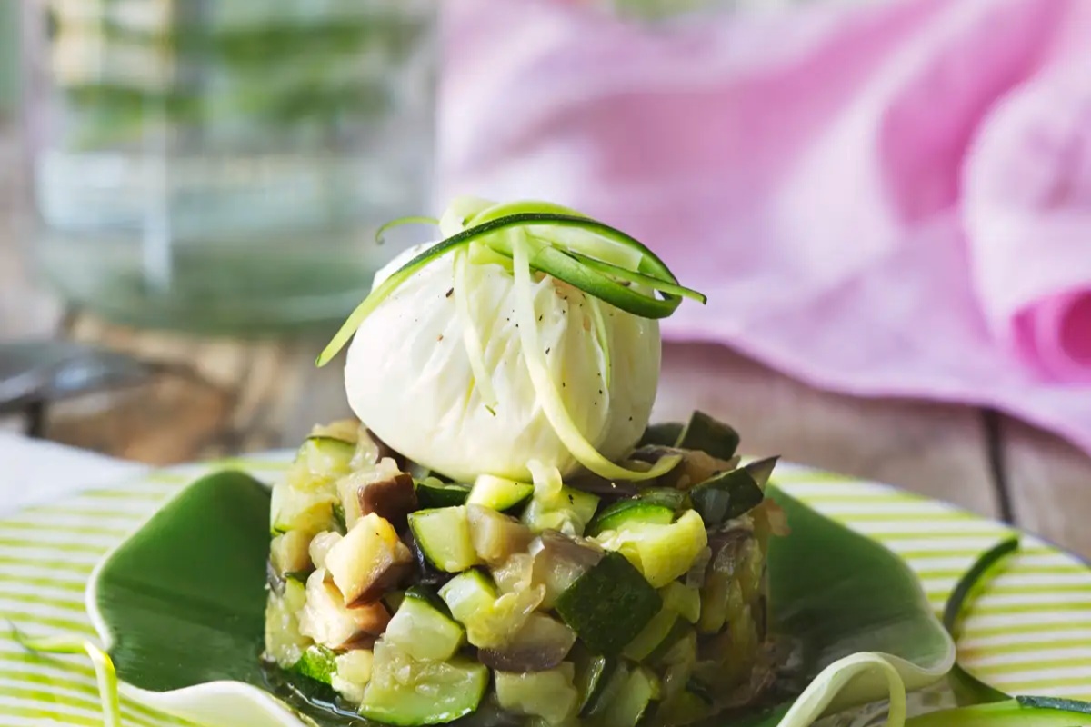 Savršeno pečeno jaje na oko sa tečnim žumancetom