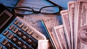 Moștenire: Serviciul fiscal confirmă că indicarea copiilor ca titulari ai conturilor bancare nu constituie o donație.