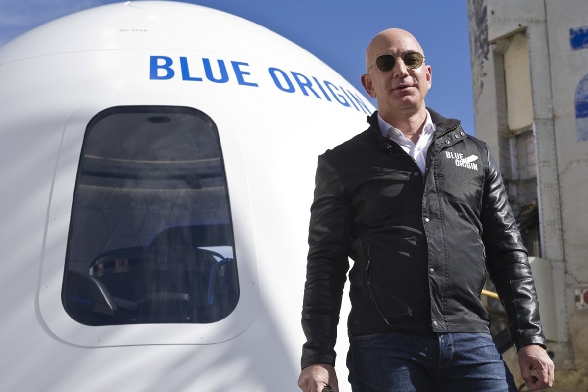 Bezos sfida Starlink di Musk con la propria costellazione di satelliti