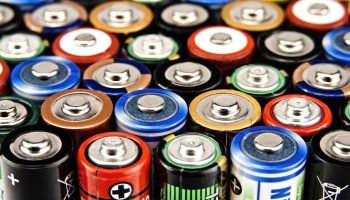 Se hai delle batterie esaurite in casa, possiedi un tesoro: come riciclarle con questa meravigliosa idea