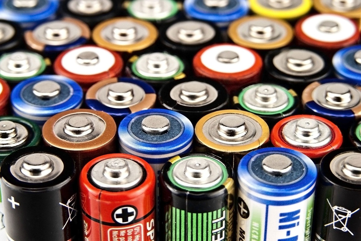 Se hai delle batterie esaurite in casa, possiedi un tesoro: come riciclarle con questa meravigliosa idea