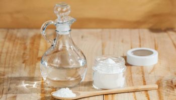 Amestecarea bicarbonatului de sodiu cu peroxidul de hidrogen: de ce este necesar și de ce este recomandat.