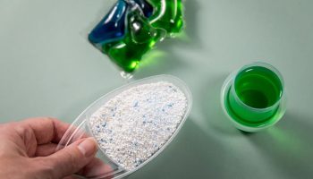 Pranie bielizne: odborníci neodporúčajú používať pracie prostriedky