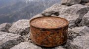 Planinari na vrhu pronašli konzervu tune sa porukom iz 1972: bila je skrivena više od 53 godine