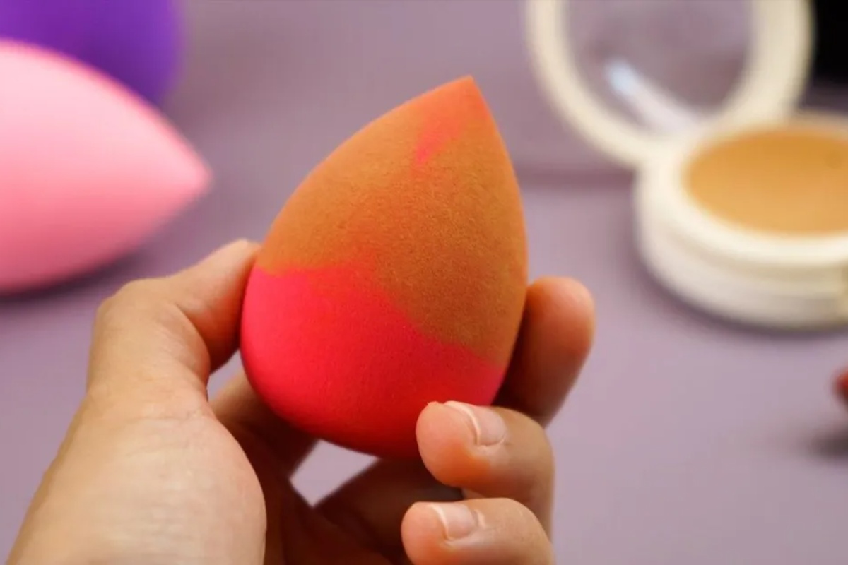 Sunđer za šminkanje biće čist i bez bakterija zahvaljujući ova 2 domaća proizvoda za čišćenje