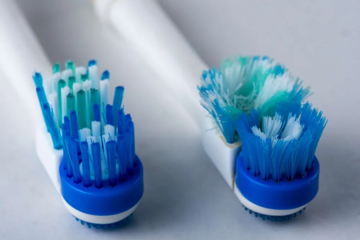 Reciklaža: sačuvajte stare četkice za zube i pretvorite ih u neverovatan ukras za vaš dom