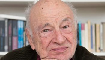 Edgar Morin, filozof od 104 godine: „IA može biti zastrašujuća, ali se više plašim površne ljudske inteligencije“