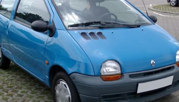 Uhvatili ženu u Francuskoj kako vozi 168 kilometara na sat i policajci su u šoku: nikada nisu videli taj auto pri toj brzini