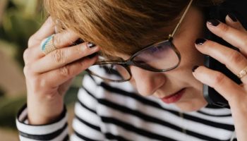 Koga biste pozvali u 3 ujutru? Harvard kaže da odgovor definiše vaš nivo stvarne sreće