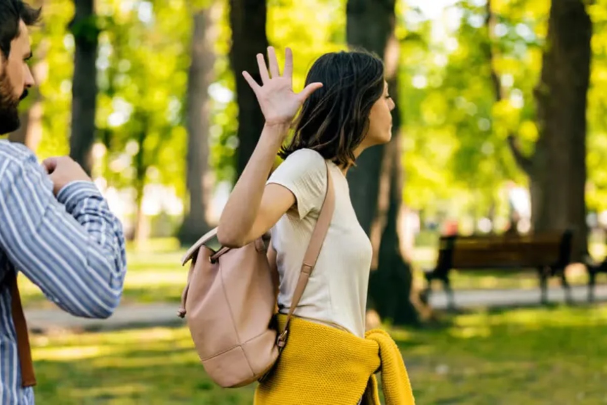 Osoba koja odbija da se izvini poseduje 5 osobina koje je izdvajaju, prema psihologiji