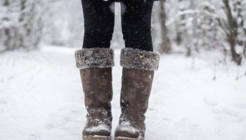 Jedan list ispod uloška i noge su tople čak i na -35: Kako da se ne smrznete tokom šetnje na jakom mrazu