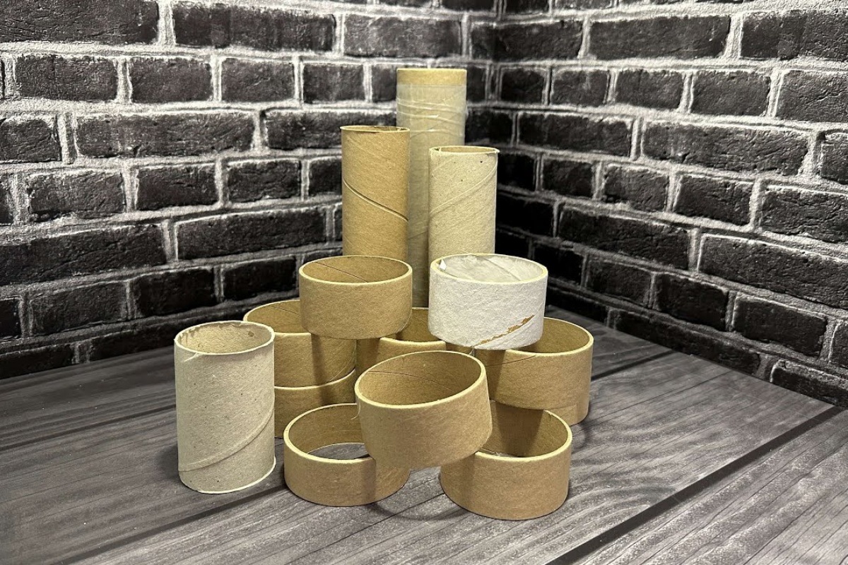 Reciklaža: Sačuvajte kartonske tube od toalet papira i pretvorite ih u osveživače za fioke sa odećom