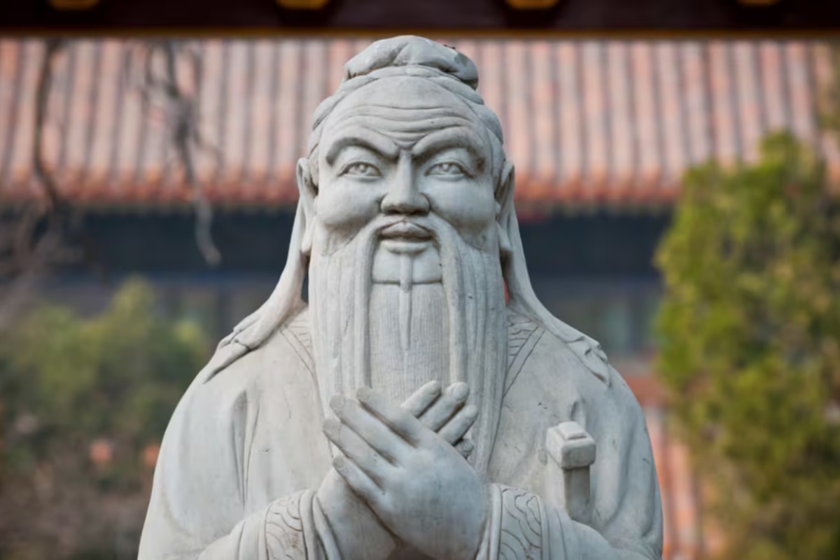 Konfučije, kineski filozof: „Učenje bez razmišljanja je uzaludno, razmišljanje bez učenja je opasno“