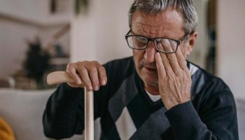 Čovek od 53 godine dobio doživotnu penziju od 3.400 € uprkos tome što mu je Socijalno osiguranje to dva puta odbilo