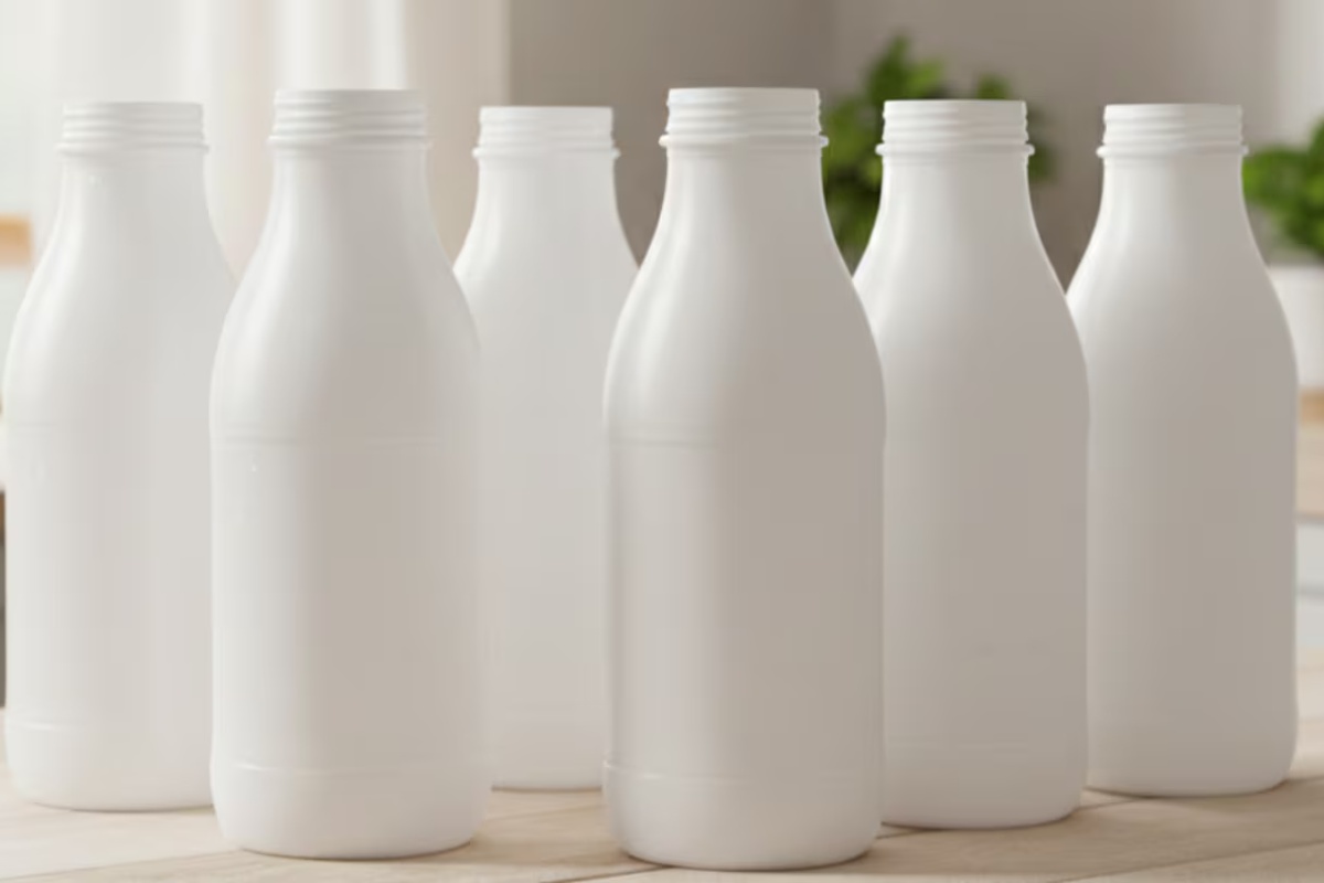 Ako imate prazne flaše od mleka, posedujete pravo blago: 3 moderne ideje za dekoraciju doma