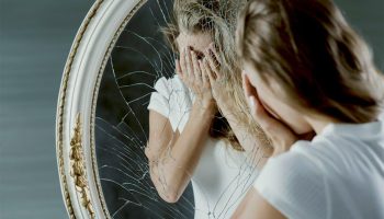 Cum să aplici metoda în 9 pași care te ajută să controlezi anxietatea