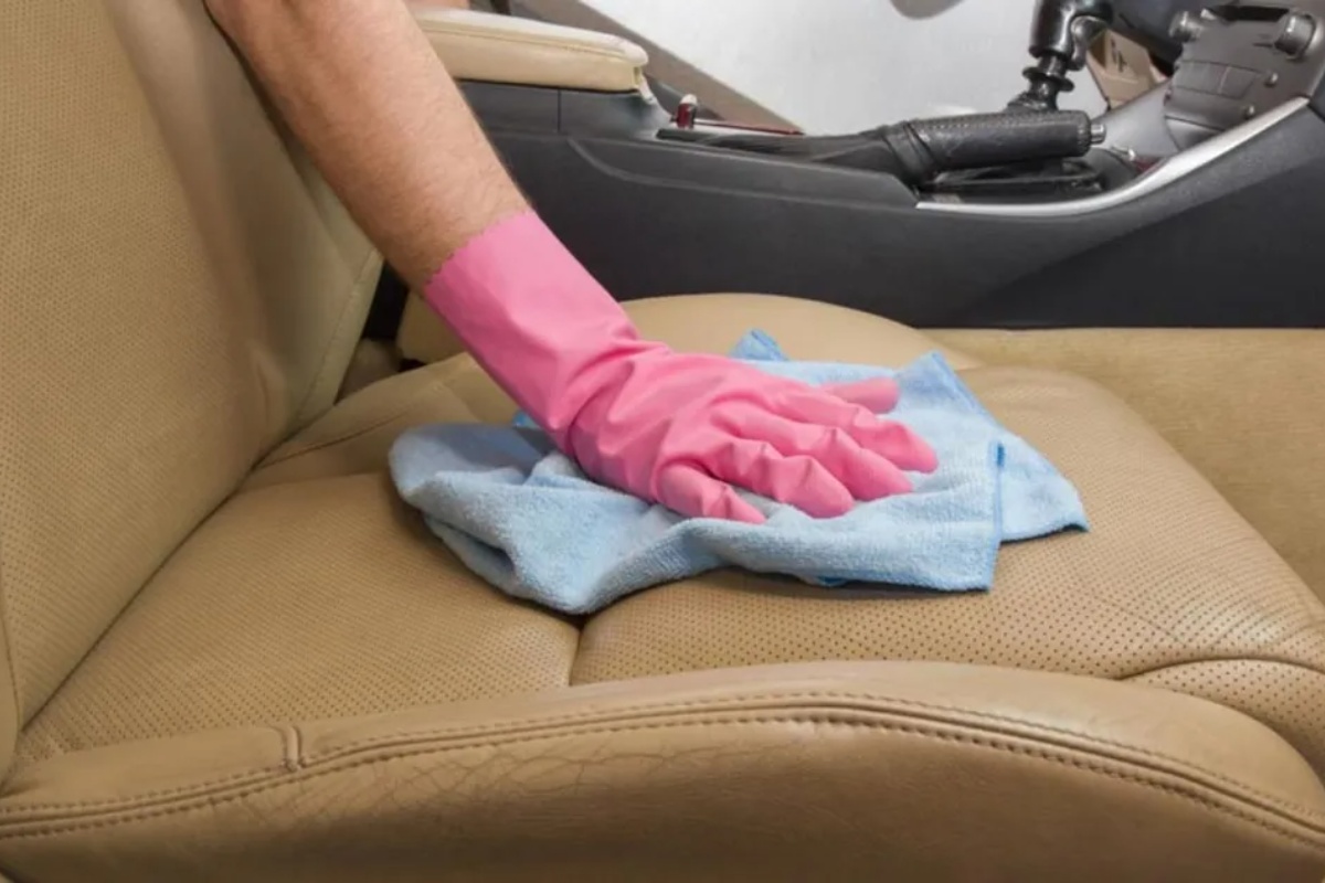 Kako ukloniti prljavštinu s automobilskih sjedala učinkovitom metodom i jednostavnim sastojcima detail 1