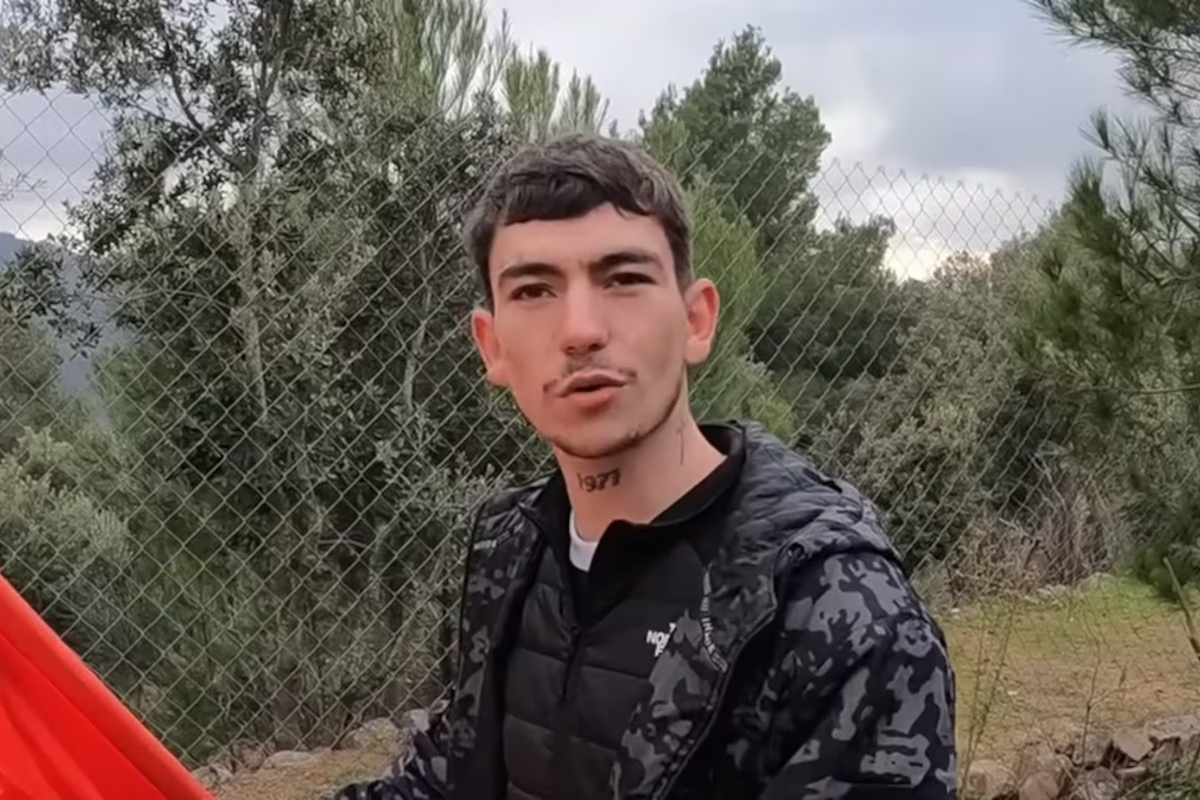 Ima 23 godine, napustio je grad i otišao da živi u šumi sa svojim životinjama: „Pronašao sam sebe“ – image 1