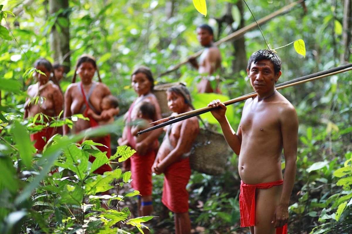 Američki vodič preživeo nakon što je pogođen strelom u susretu sa izolovanim plemenom u Amazoniji – image 1