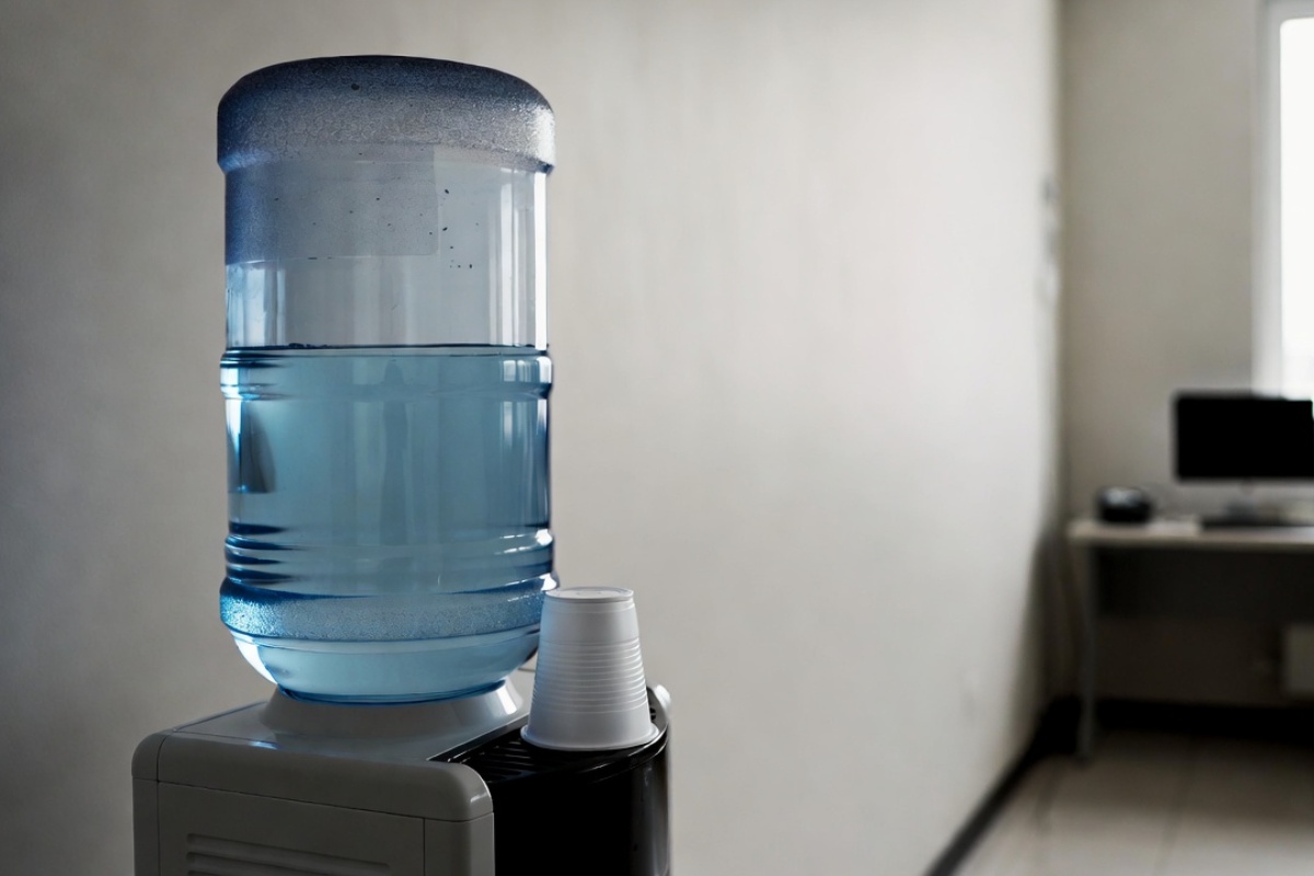 Naćo Kordoba, stručnjak za tretman i kvalitet vode, upozorava: „Voda koju pijete u kancelariji vas dehidrira“ – image 1