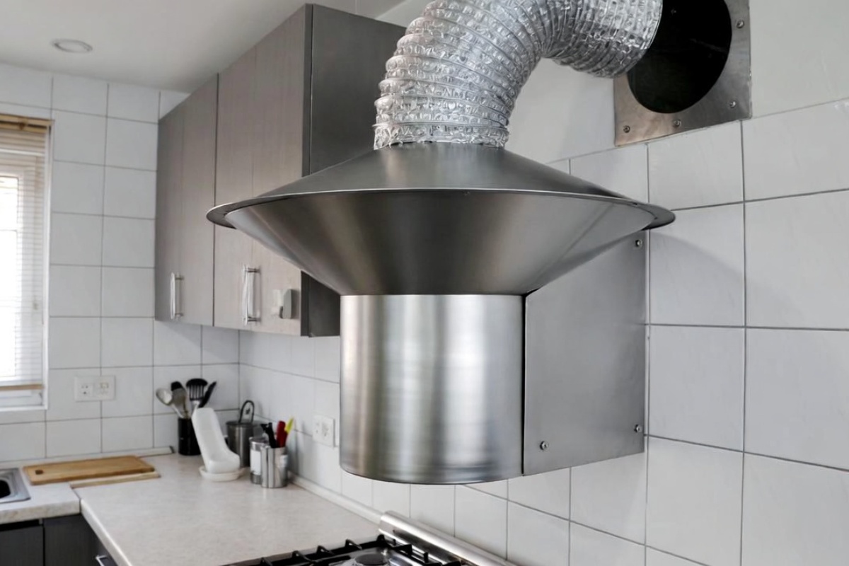 Zbogom kuhinjskom aspiratoru: Izum za eliminisanje dima i uštedu prostora koji je postao pravi hit – image 1
