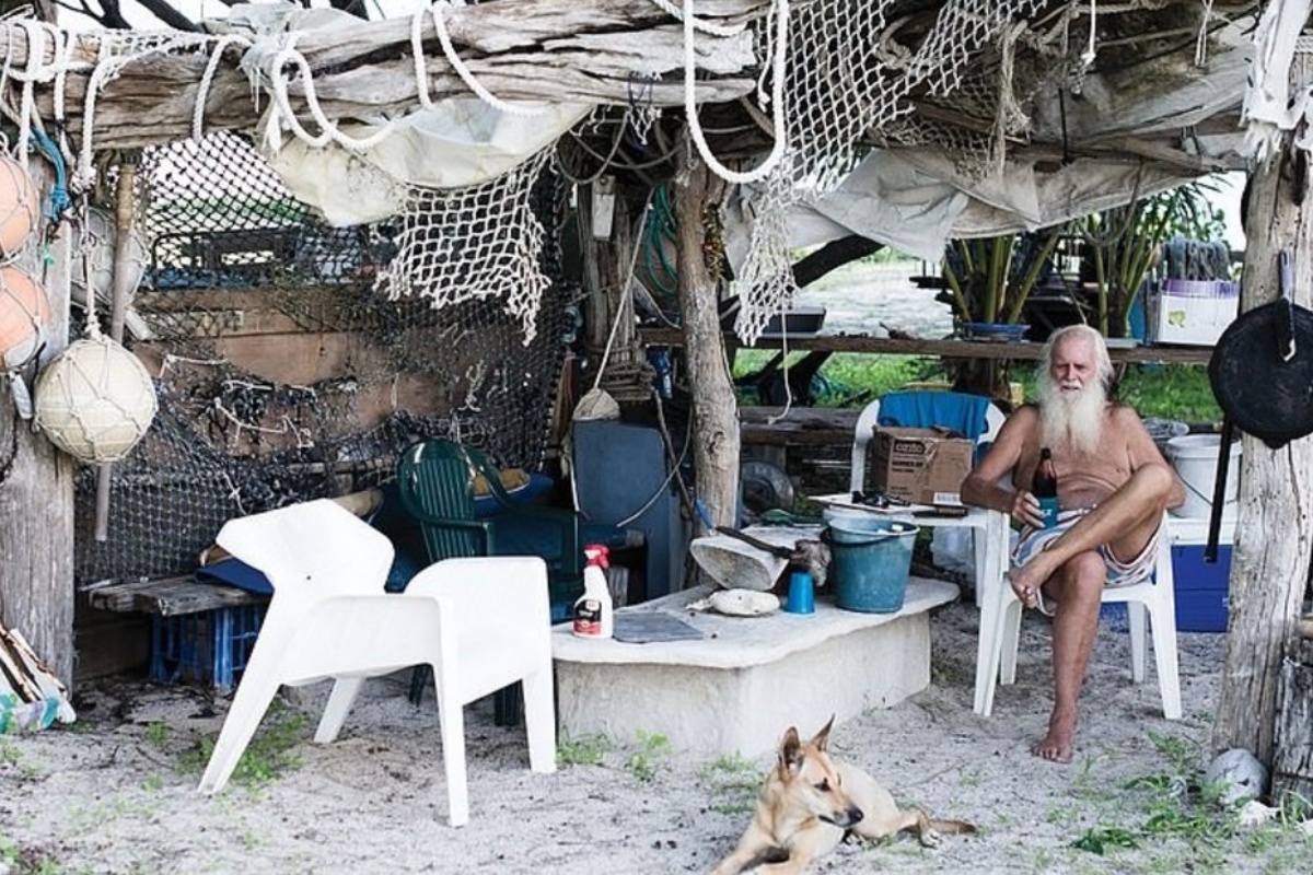 Odrekao se bogatstva od milijardu evra da bi živeo na pustom ostrvu – image 1