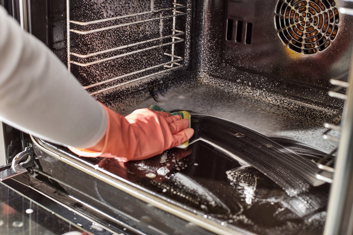 Kako pravilno očistiti staklena vrata pećnice, prema stručnjacima detail 2