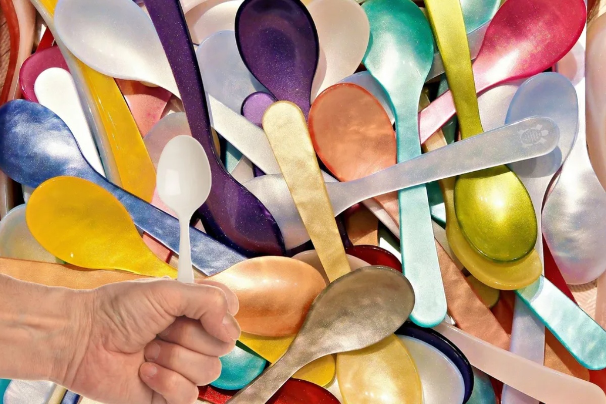 Ako imate neiskorištene plastične žlice, imate pravo blago za svoj vrt: zašto i čemu služe detail 2