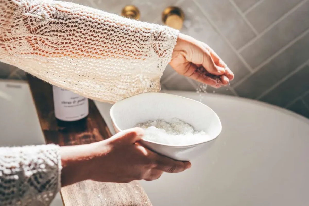 Šta znači i čemu služi kupanje u soli, prema Feng Šuiju – image 2