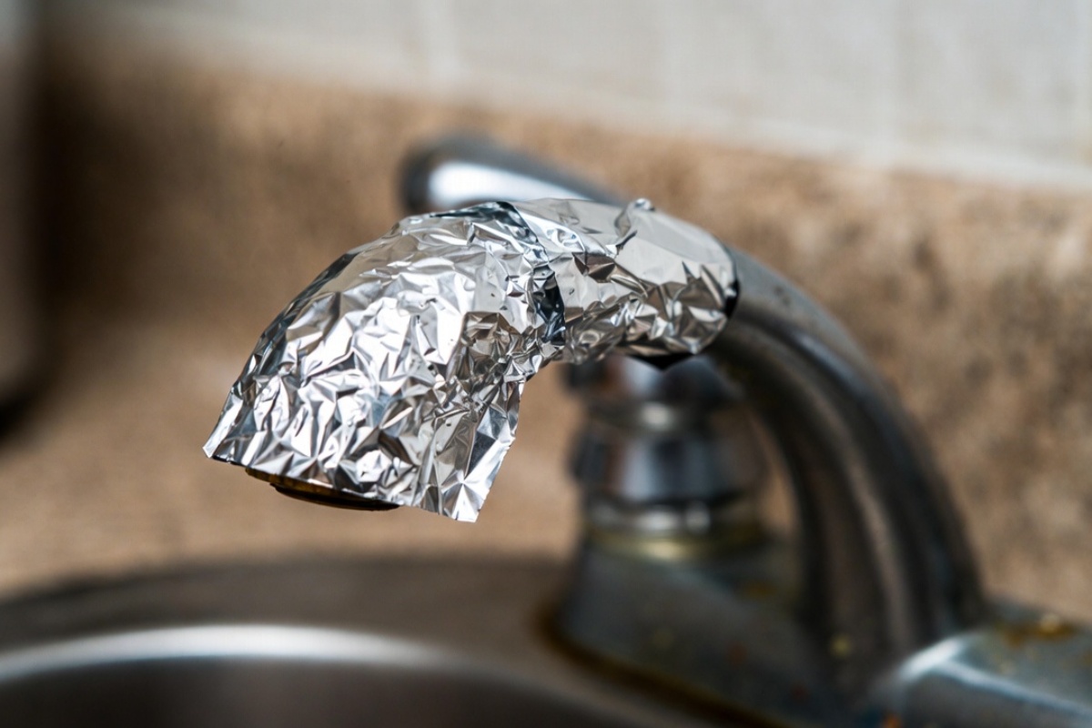 Korišćenje aluminijumske folije na kuhinjskim slavinama: čemu služi i zašto se preporučuje – image 2