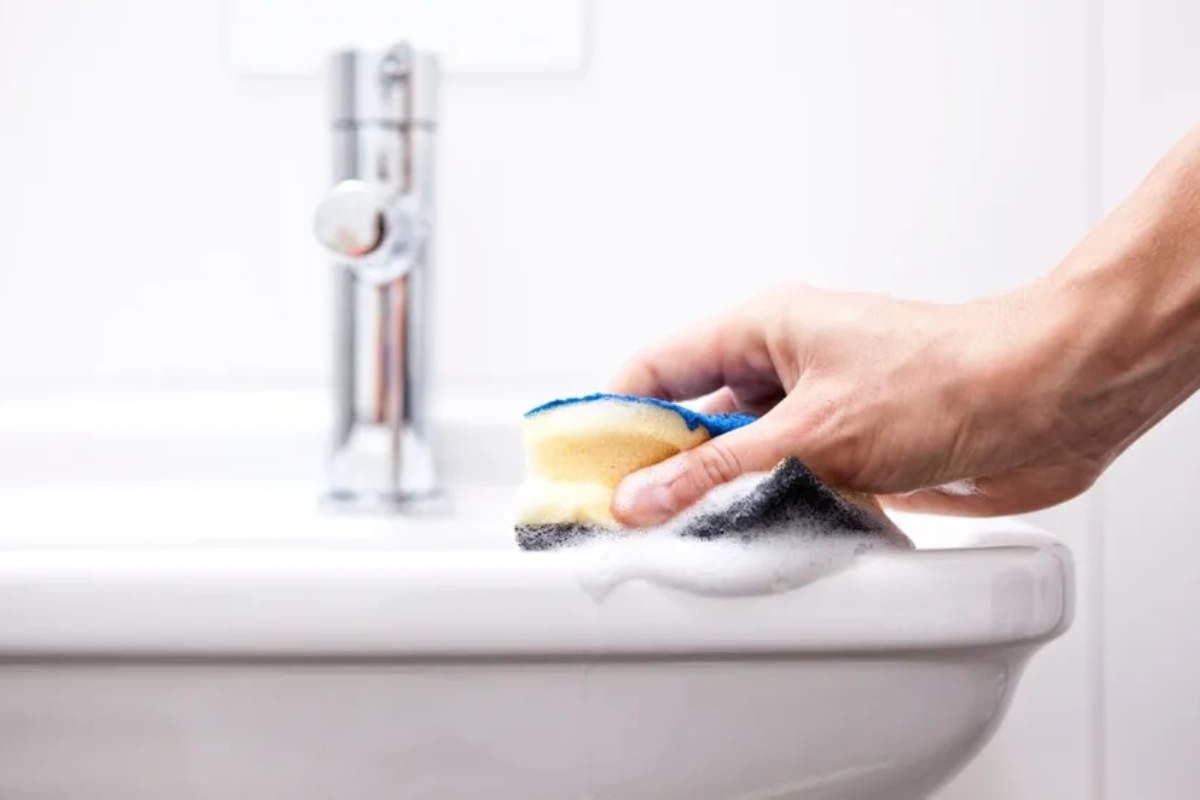 Dve kapi na sunđer za pranje kupatila i uklanjanje mirisa vlage: nije ni sapun ni izbeljivač – image 2