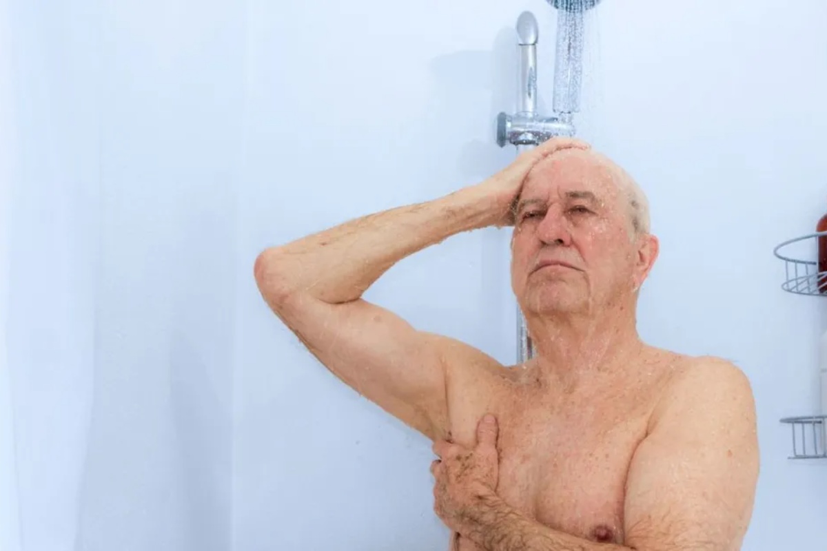 Posle 65. godine, ne tuširajte se ni svakog dana ni jednom nedeljno: učestalost koja povećava vitalnost – image 2