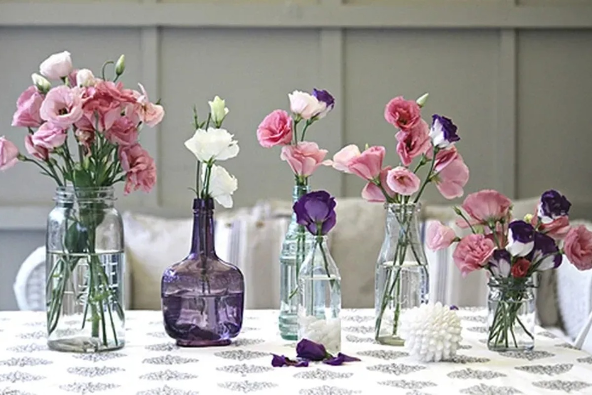 Ne bacajte prazne bočice parfema: 3 kreativna načina da ih ponovo iskoristite u domu – image 2