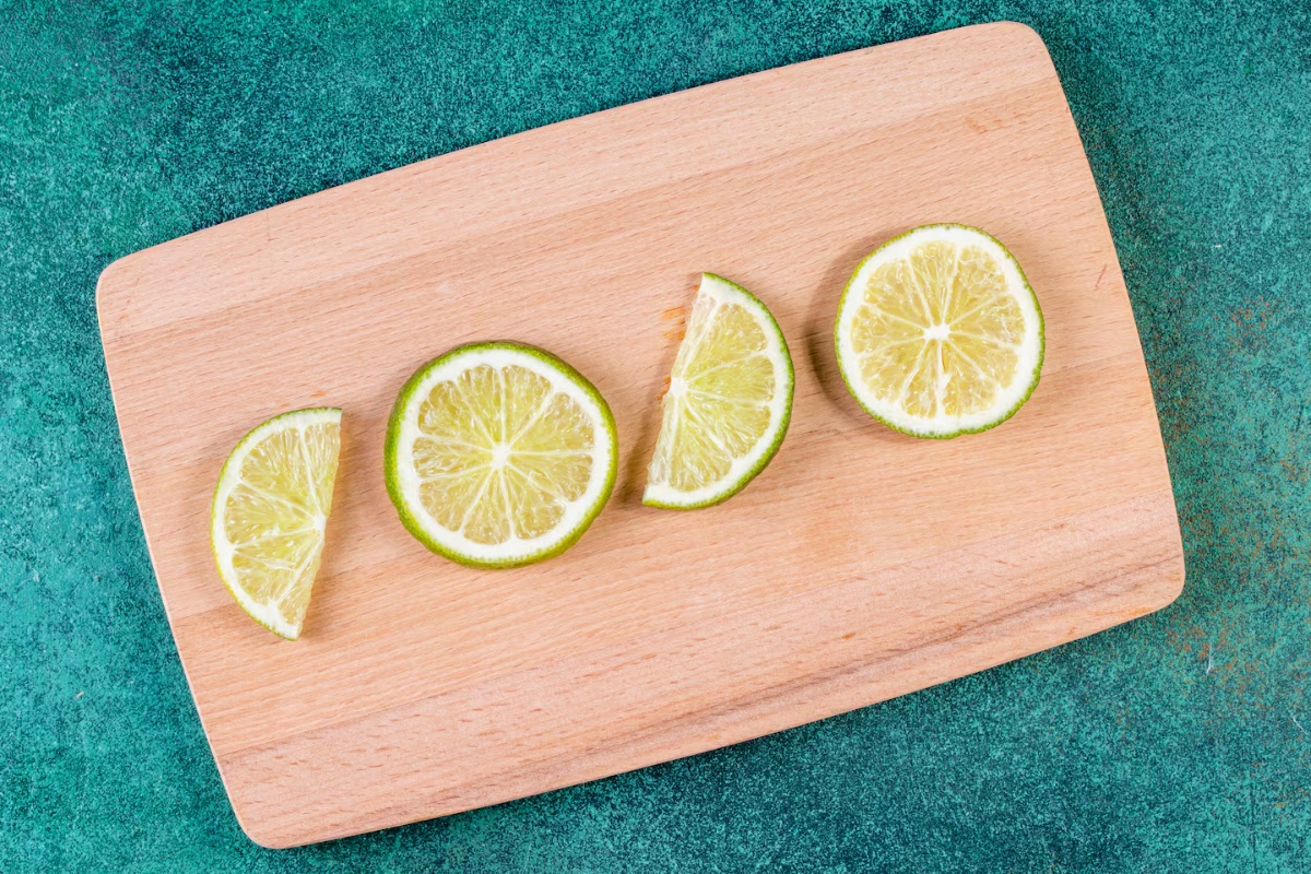 Stavite kolut limuna u fritezu na vruć vazduh: čemu služi i zašto to preporučuju – image 2