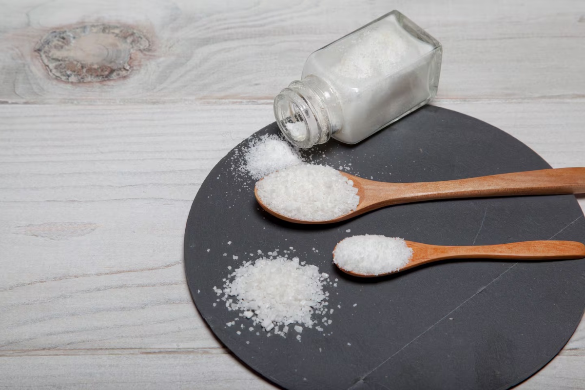 Dodavanje krupne soli u veš mašinu: čemu služi i na kojoj odeći najbolje funkcioniše – image 2