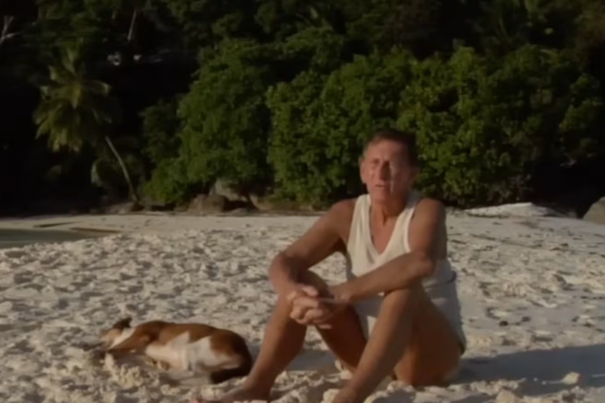 Čovek koji je 1962. kupio pusto ostrvo za hiljade evra: Zasadio je 16.000 stabala i pretvorio ga u utočište protiv bogataša – image 2