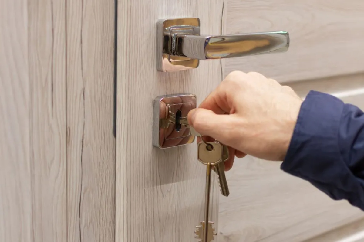 Osobe koje dva puta proveravaju da li su zaključale vrata imaju 4 karakteristične osobine, prema psihologiji – image 3