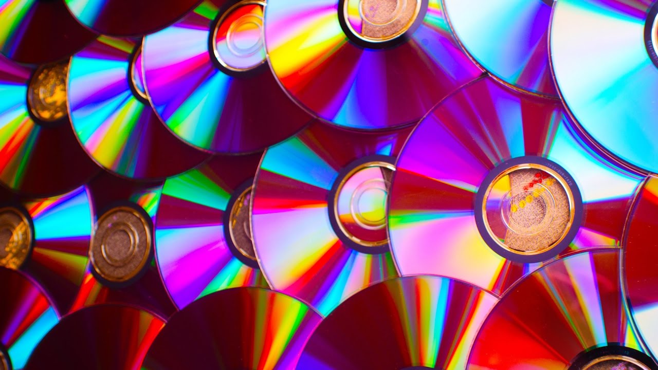 Ce să faci cu CD-urile și DVD-urile care nu mai funcționează: 3 idei utile și decorative.