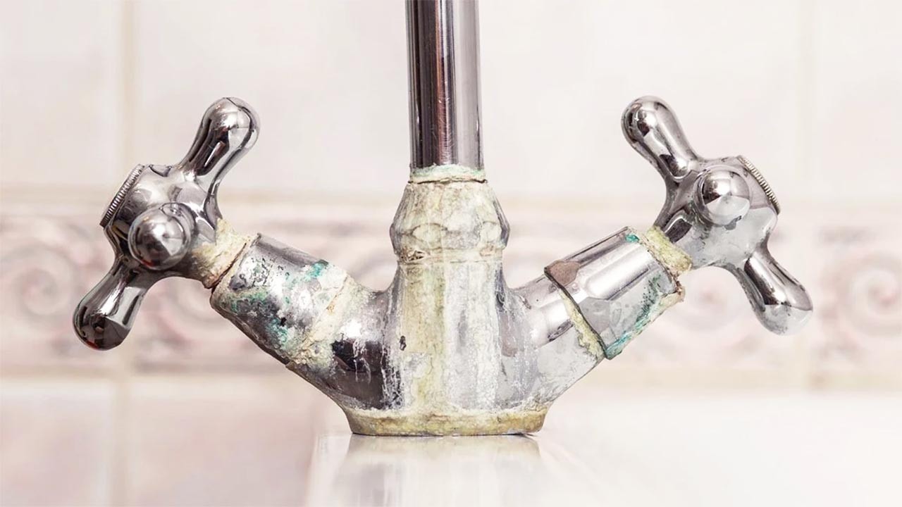 Secretul robinetelor strălucitoare, fără pete: ele rămân strălucitoare, ca noi, fără a deteriora suprafața.