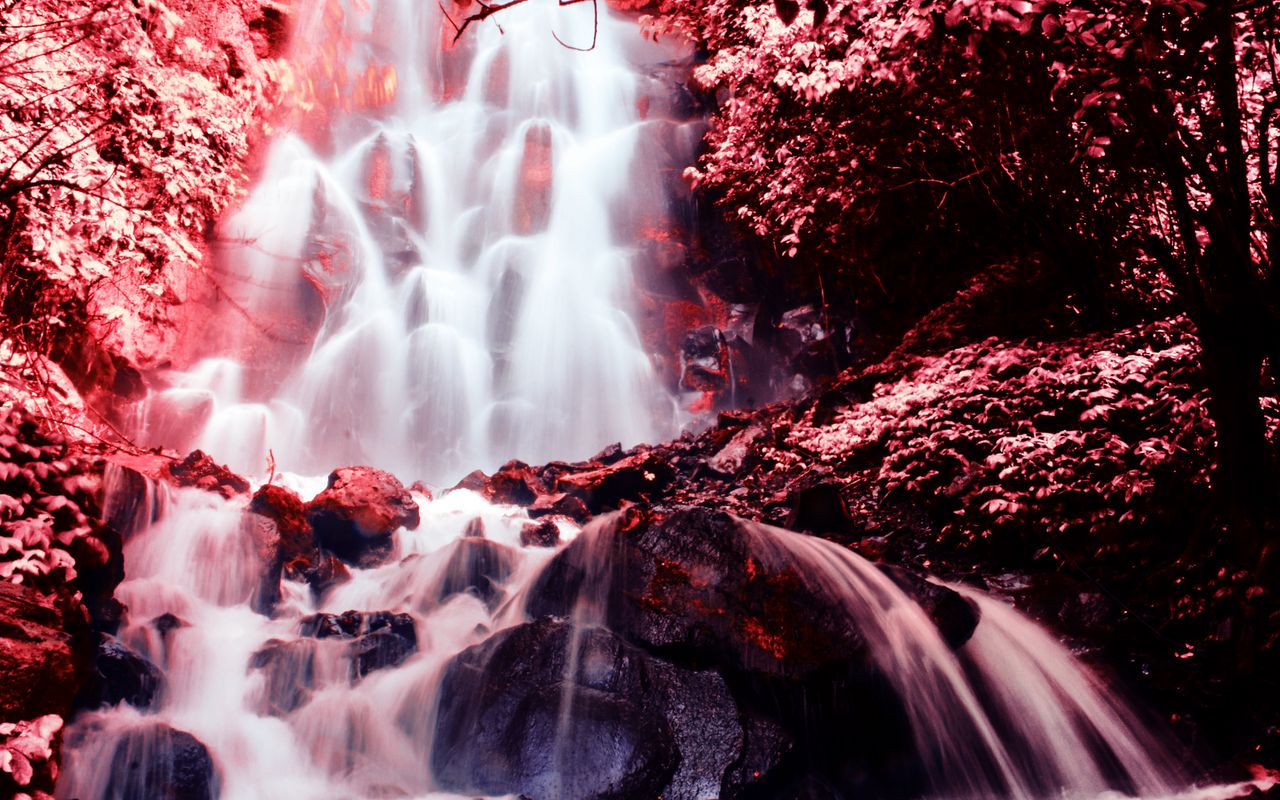 Krvavi vodopad na Antarktiku