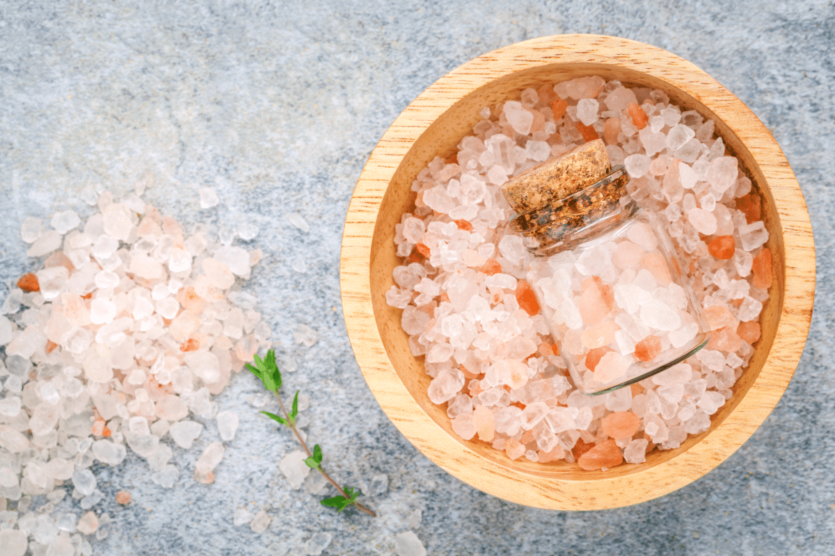 Posuda sa solju za bolji san