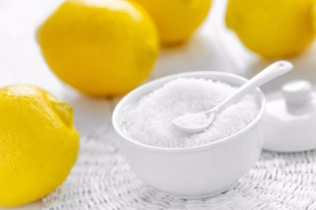 Raz za mesiac nalejte tento prostriedok do práčky. Vďaka tomu bude ohrievač pracovať tichšie.