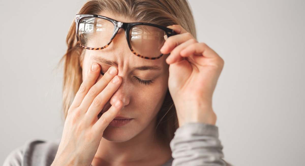 O lebdećim oblacima u očima jedan oftalmolog kaže: 