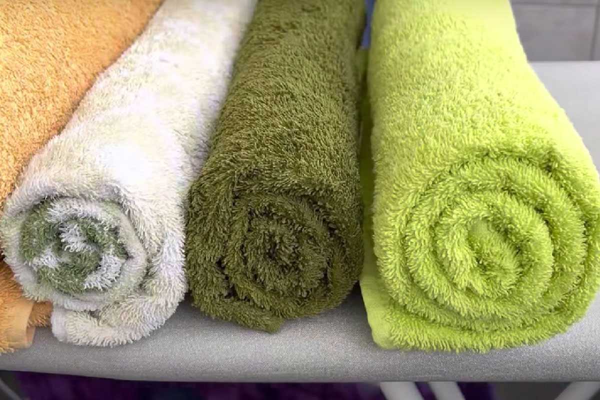 Kúpte si ho v drogérii za 5 kopejok a pridajte tri polievkové lyžice do pracieho prostriedku. Vaše uteráky okamžite zmäknú.