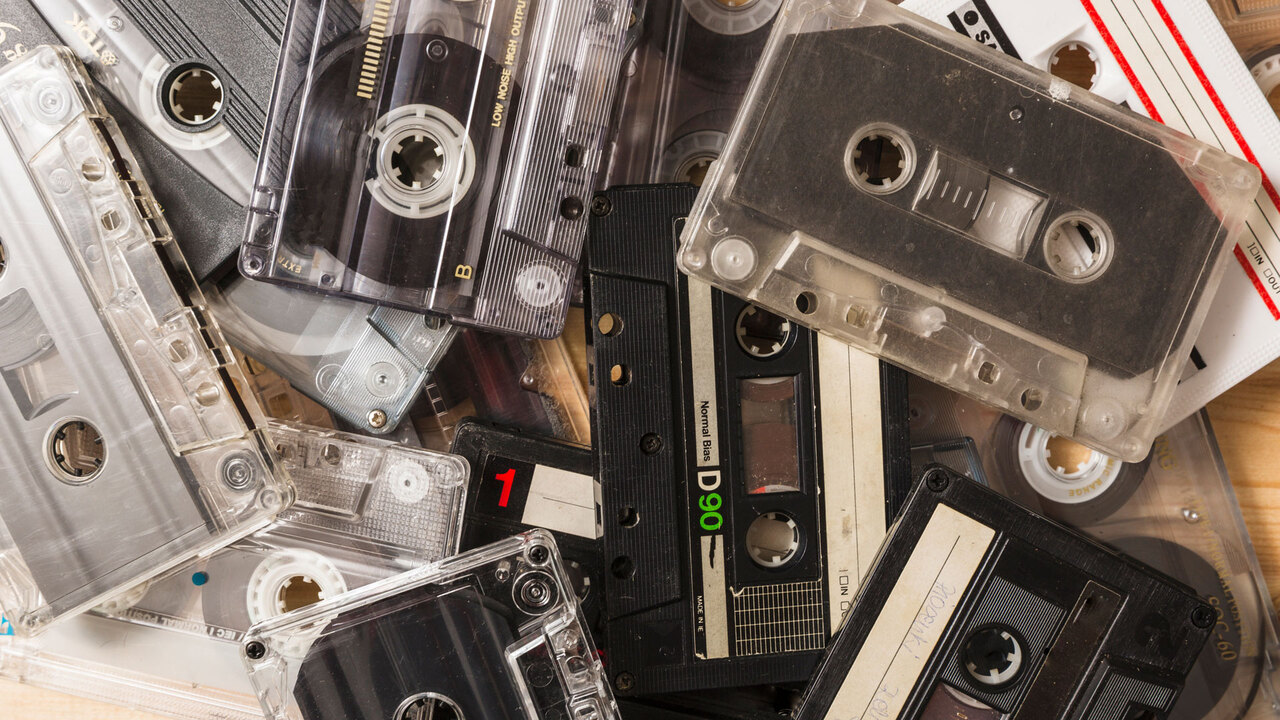 Jos sinulla on vanhoja kasetteja, sinulla on todellinen aarre: vaiheittainen opas niiden muuttamiseksi hyödylliseksi esineeksi.