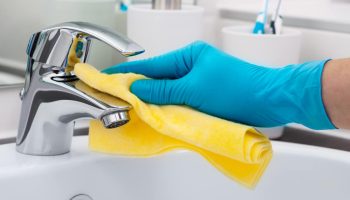 So entfernen Sie Kalkablagerungen vom Küchenwasserhahn: eine Methode, die funktioniert