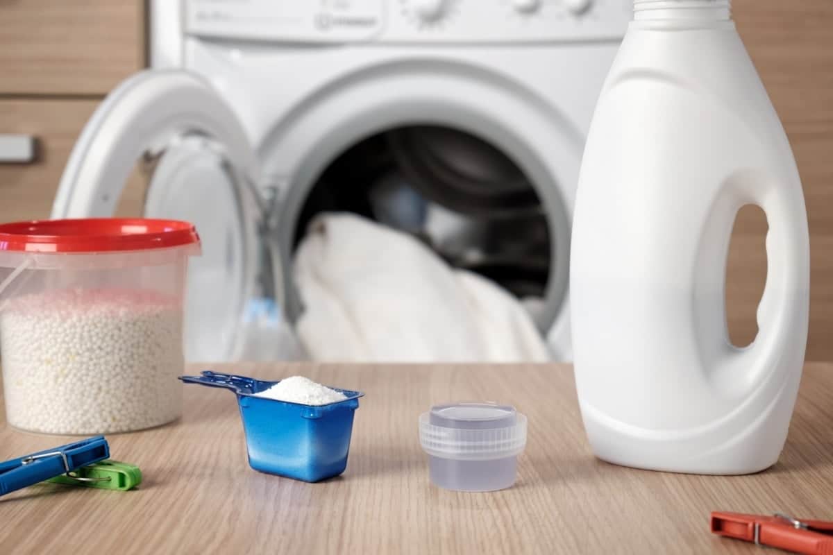 Zašto odjeća ima ostatke deterdženta nakon što je izvadite iz perilice?
