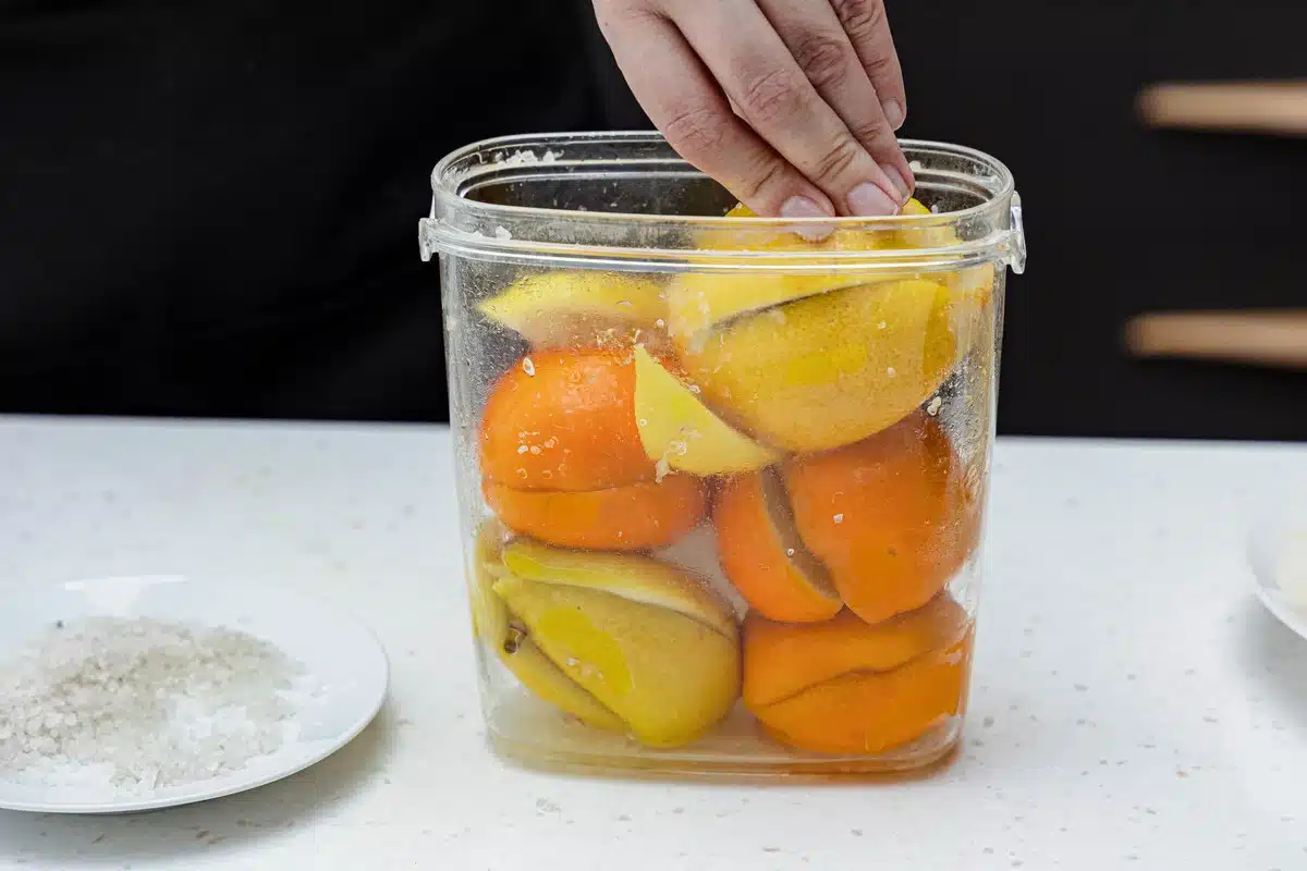 Ubacim limun u čašu i... mariniram. Ovaj će dodatak transformirati zimske večere.