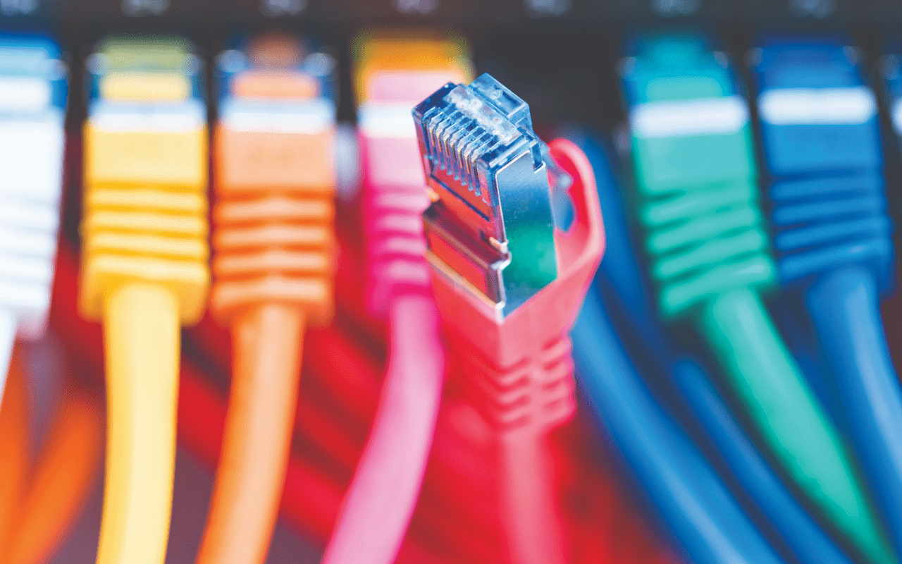 Jos sinulla on vanhoja USB-kaapeleita, sinulla on todellinen aarre: 3 tapaa säästää omaisuus kotona.